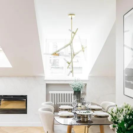 Sunset Gold 2br Penthouse - Ac & View & Balcony Appartamento Cracovia