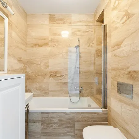 Penthouse With Balcony - Kazimierz דירה
